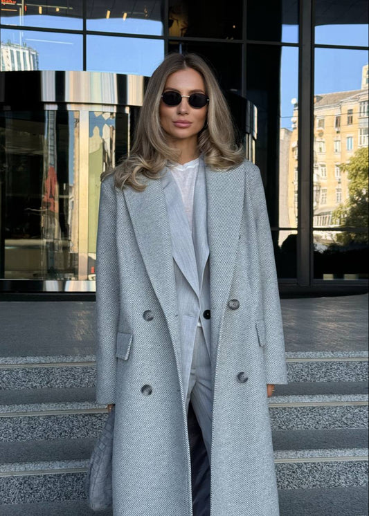 Класичне двобортне пальто