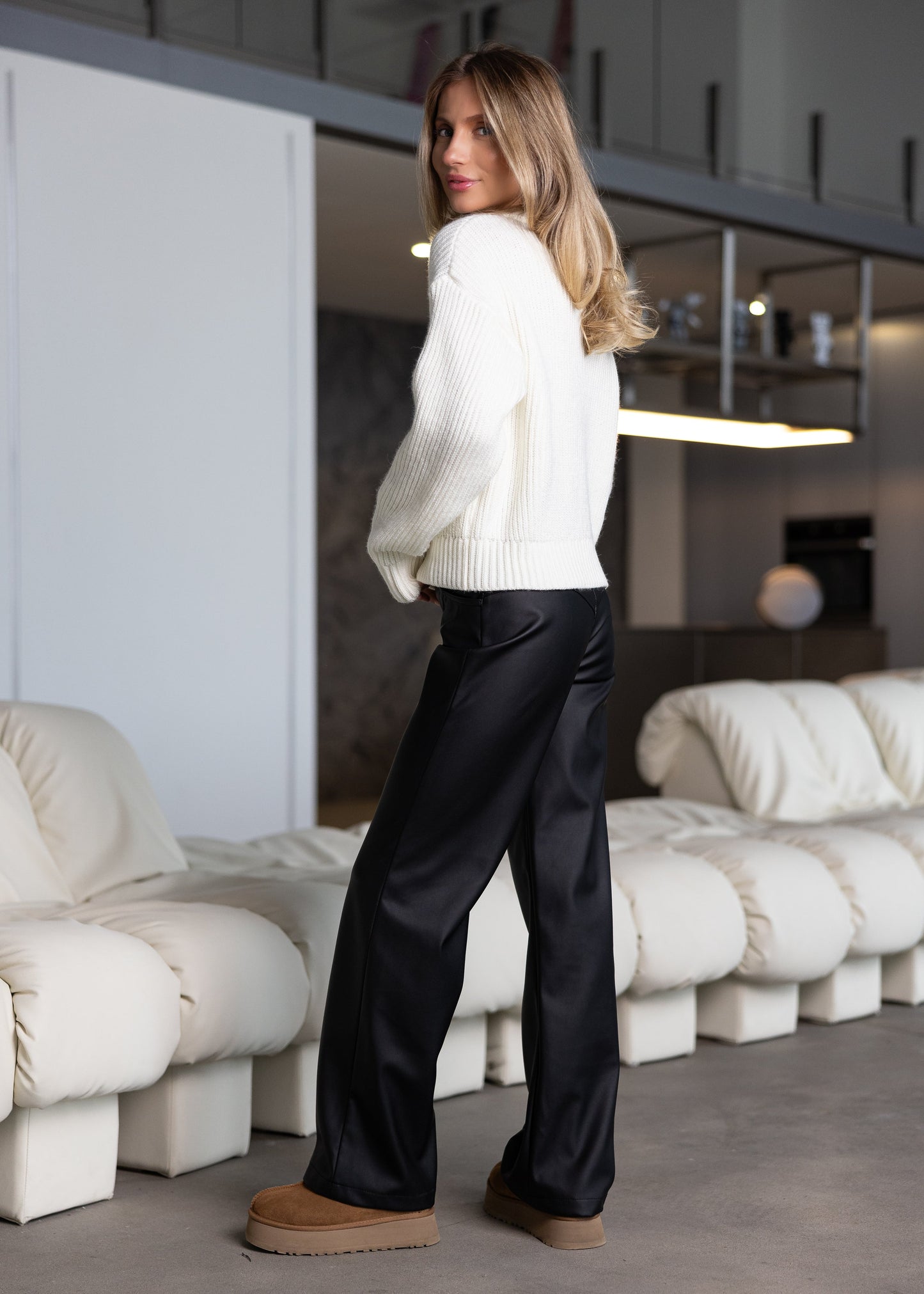 В'язана кофта з вовни