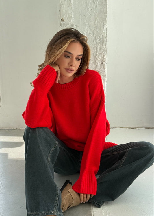 Вільний в'язаний светр