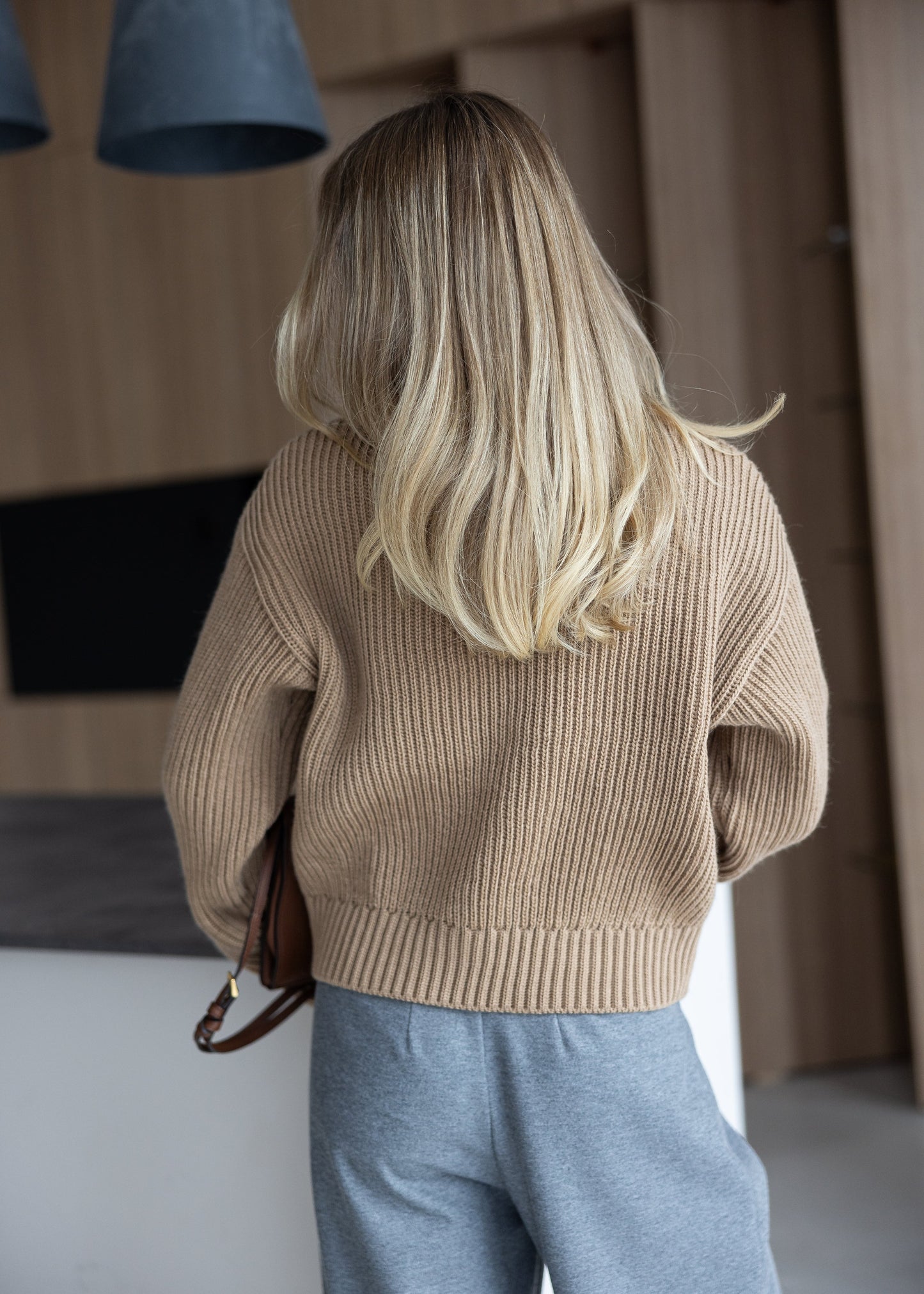 В'язана кофта з вовни