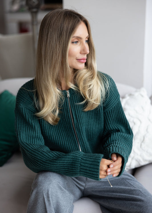 В'язана кофта з вовни