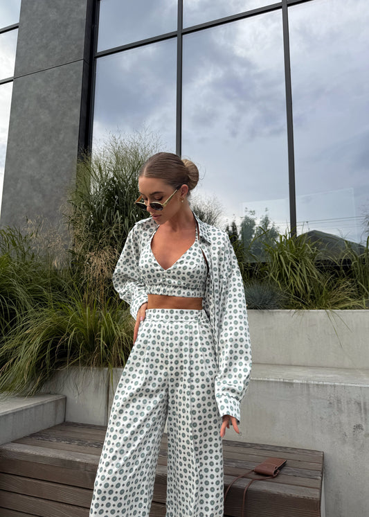 Сатиновий костюм з трьох елементів