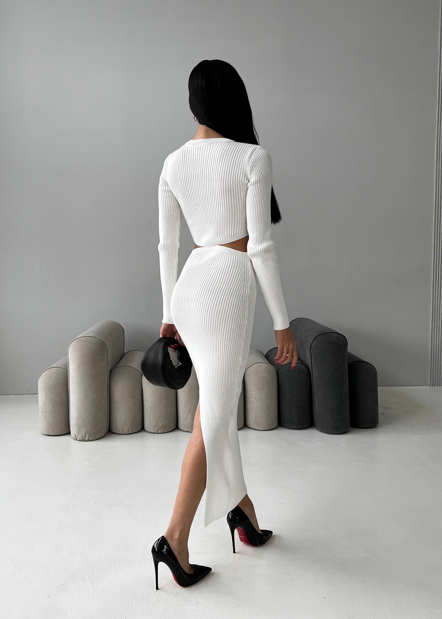 Трикотажна сукня міді