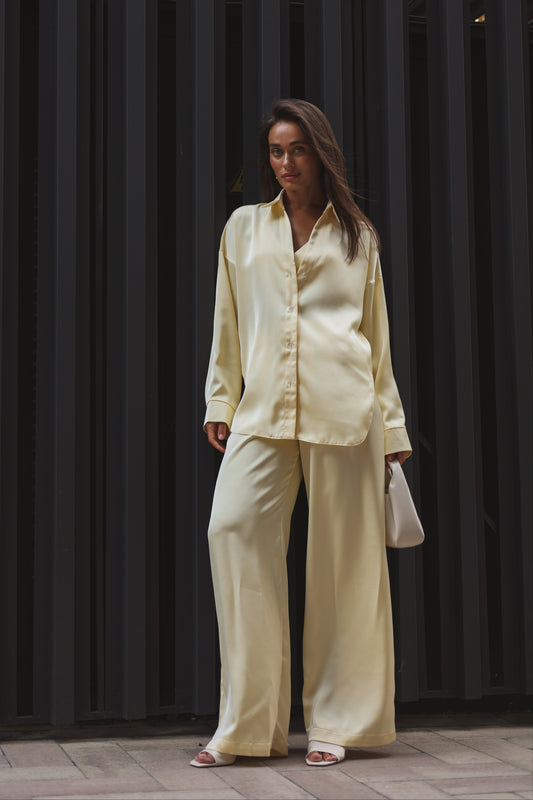 Сатиновий костюм з трьох елементів