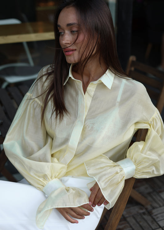 Напівпрозора сорочка