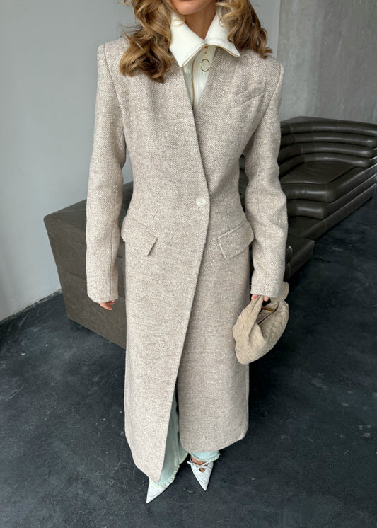 Зимове подовжене пальто