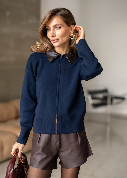 Джемпер з акцентним коміром