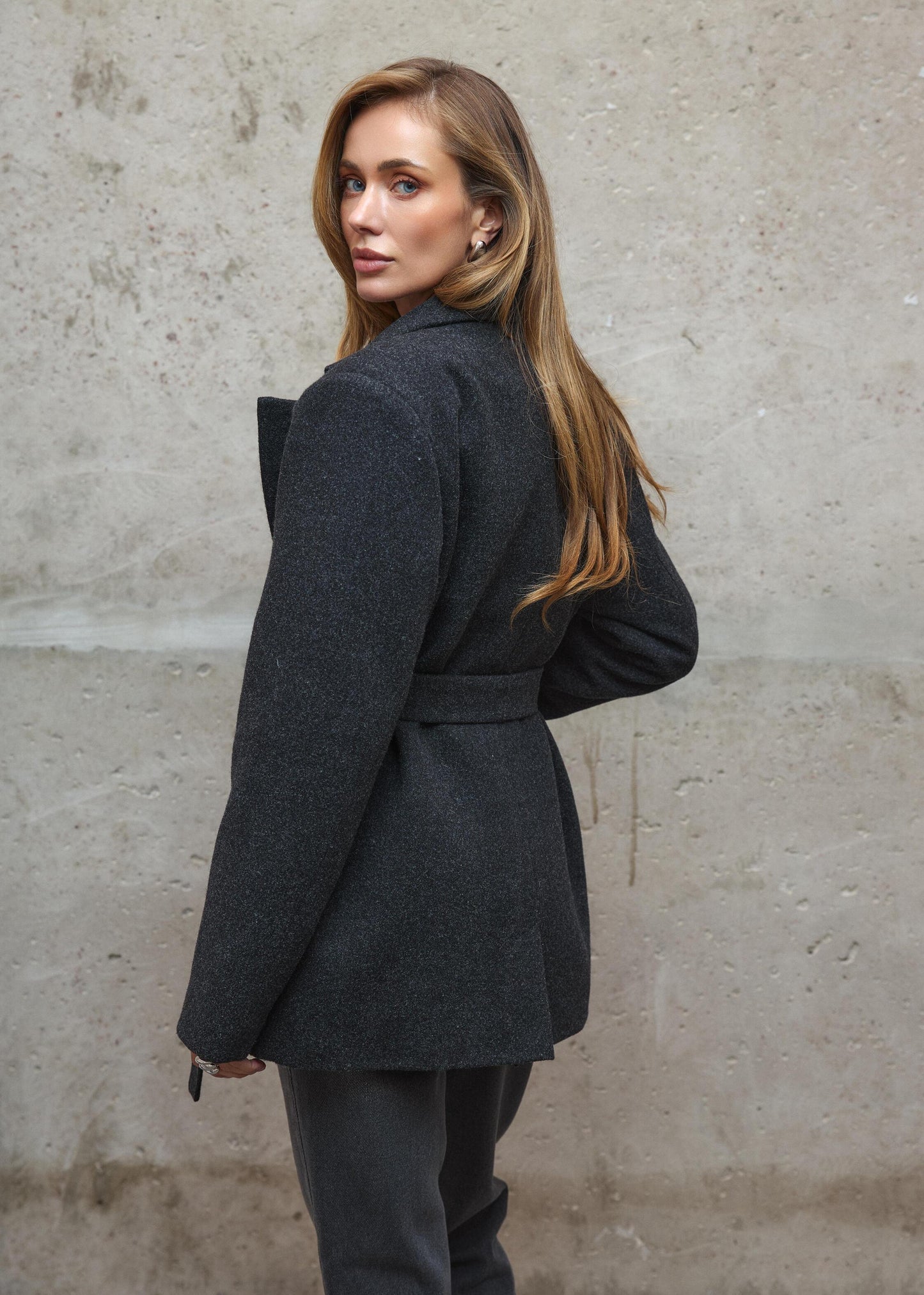 Утеплене пальто з вовни