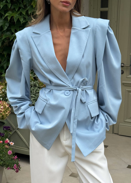 Жакет із паском на талії
