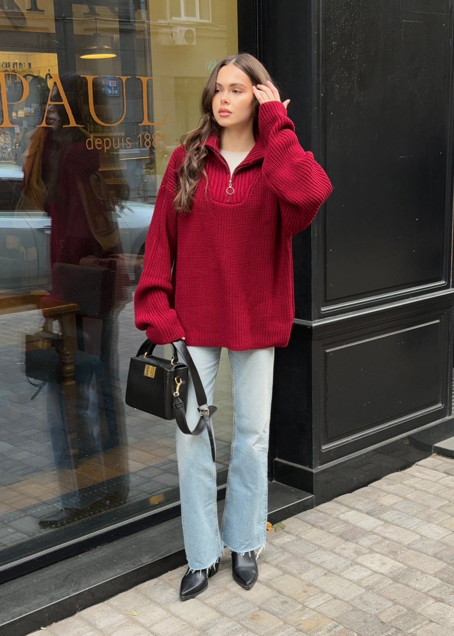 Об'ємний светр з блискавкою