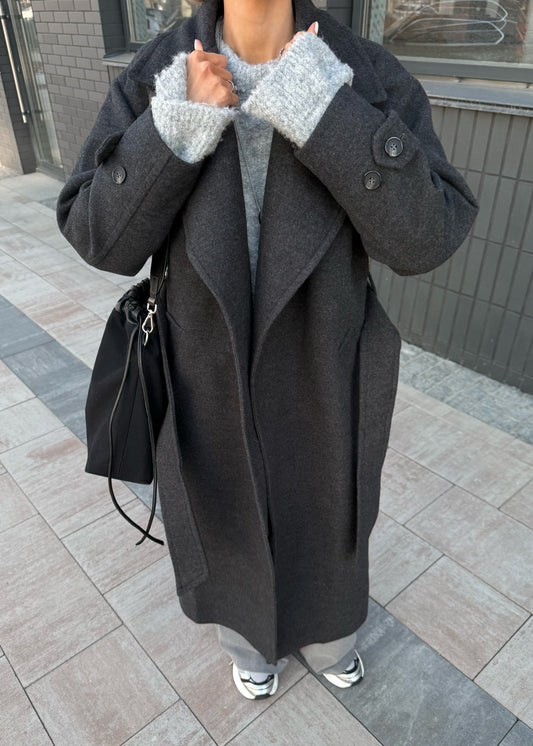 Пальто з вовною у складі