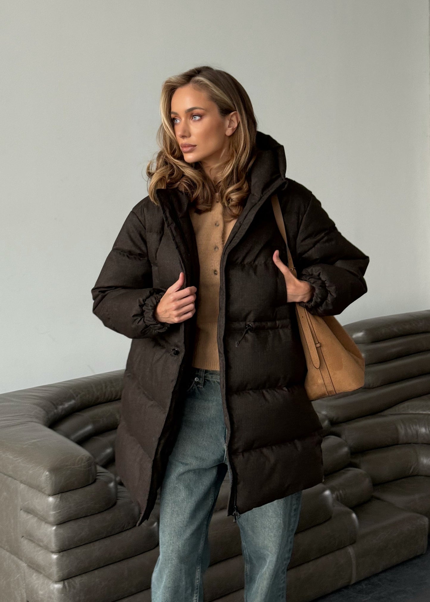 Подовжений пуфер з кулискою на талії