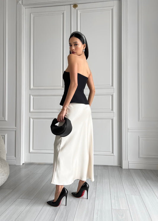 Спідниця в довжині міді