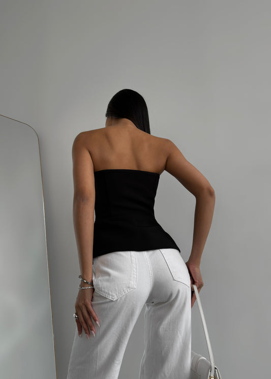 Корсет в чорному кольорі