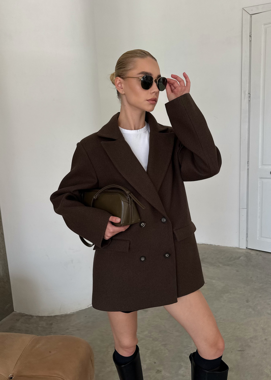 Укорочене пальто з вовни