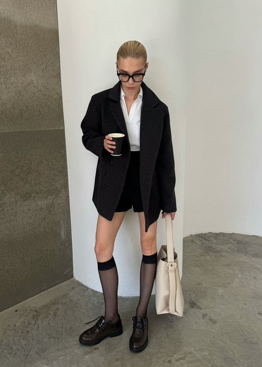 Укорочене пальто з вовни