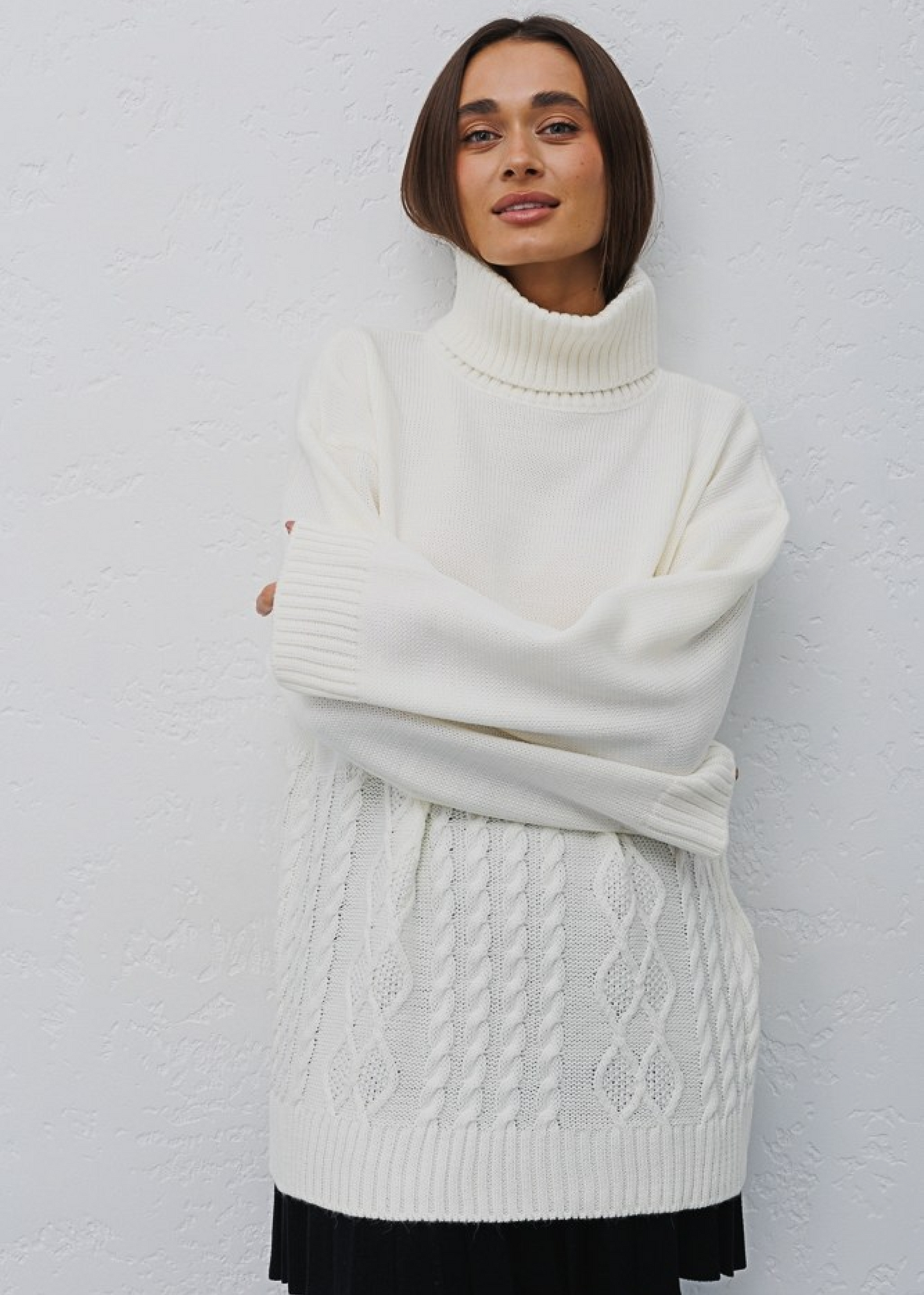 В’язаний светр з високим горлом