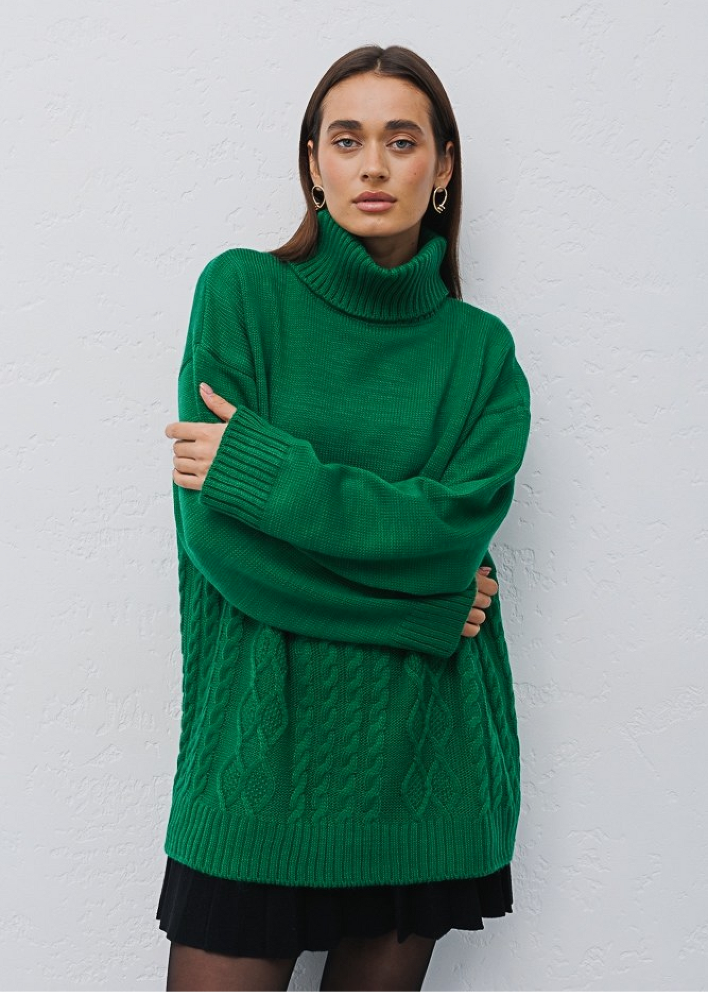 В’язаний светр з високим горлом