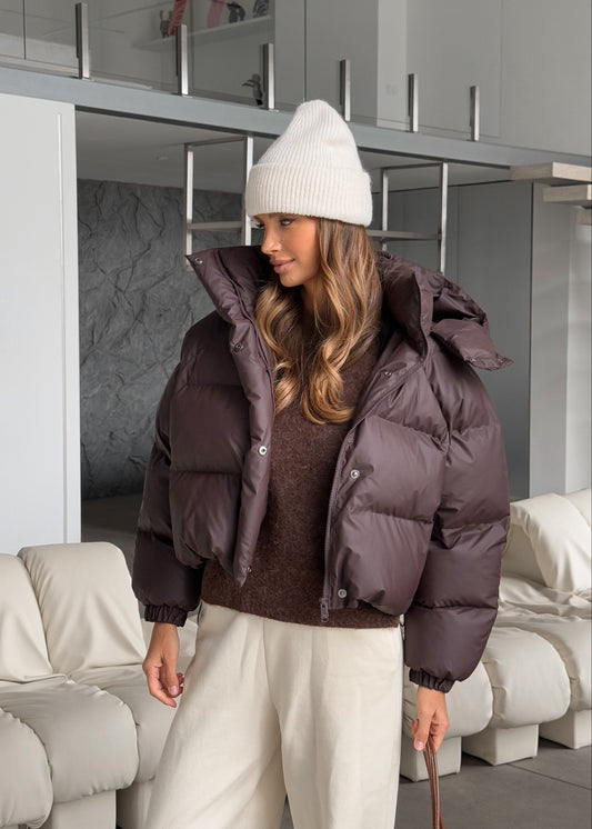 Вкорочений пуфер в коричневому кольорі