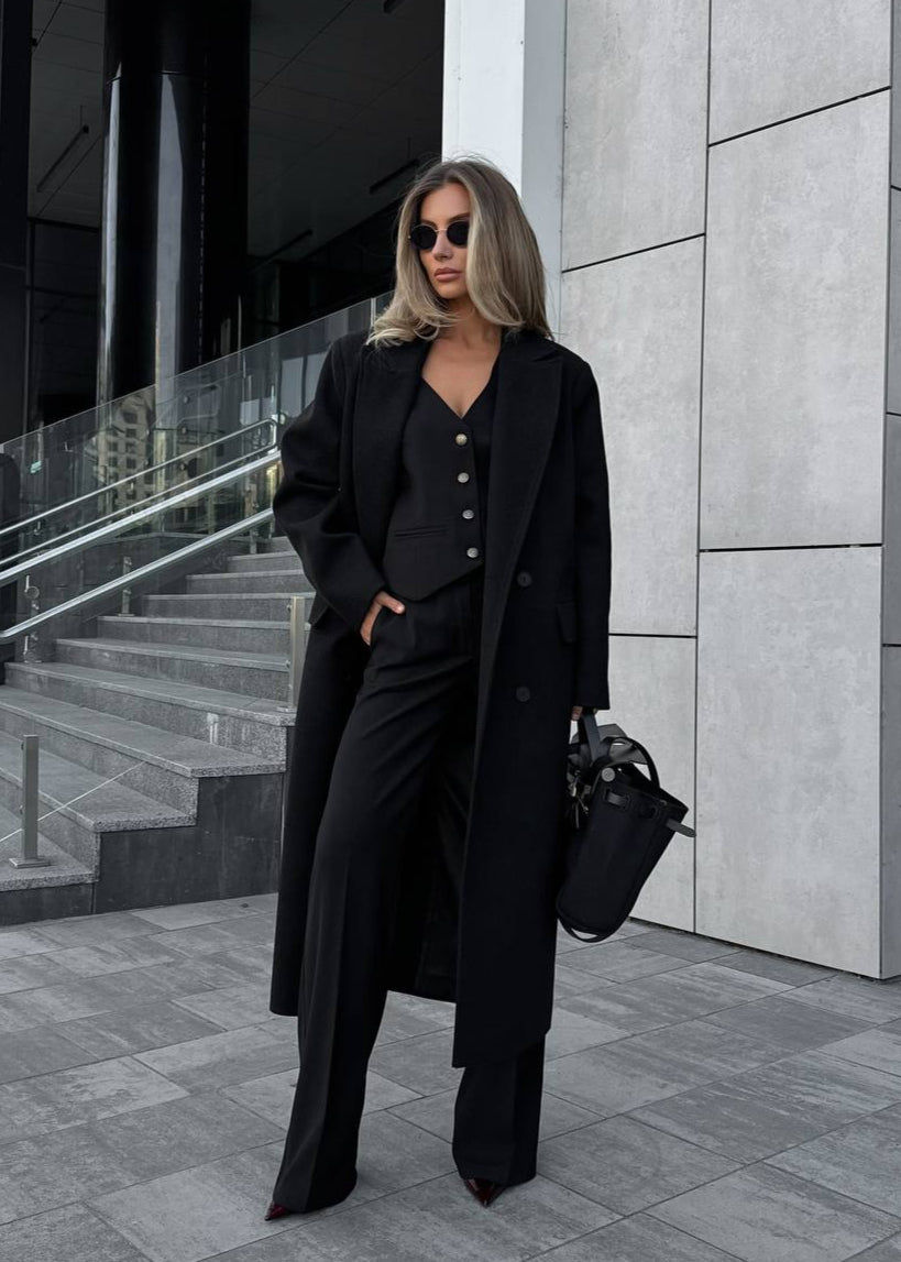 Класичне двобортне пальто