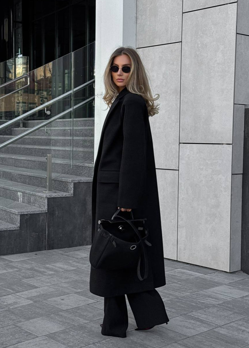 Класичне двобортне пальто