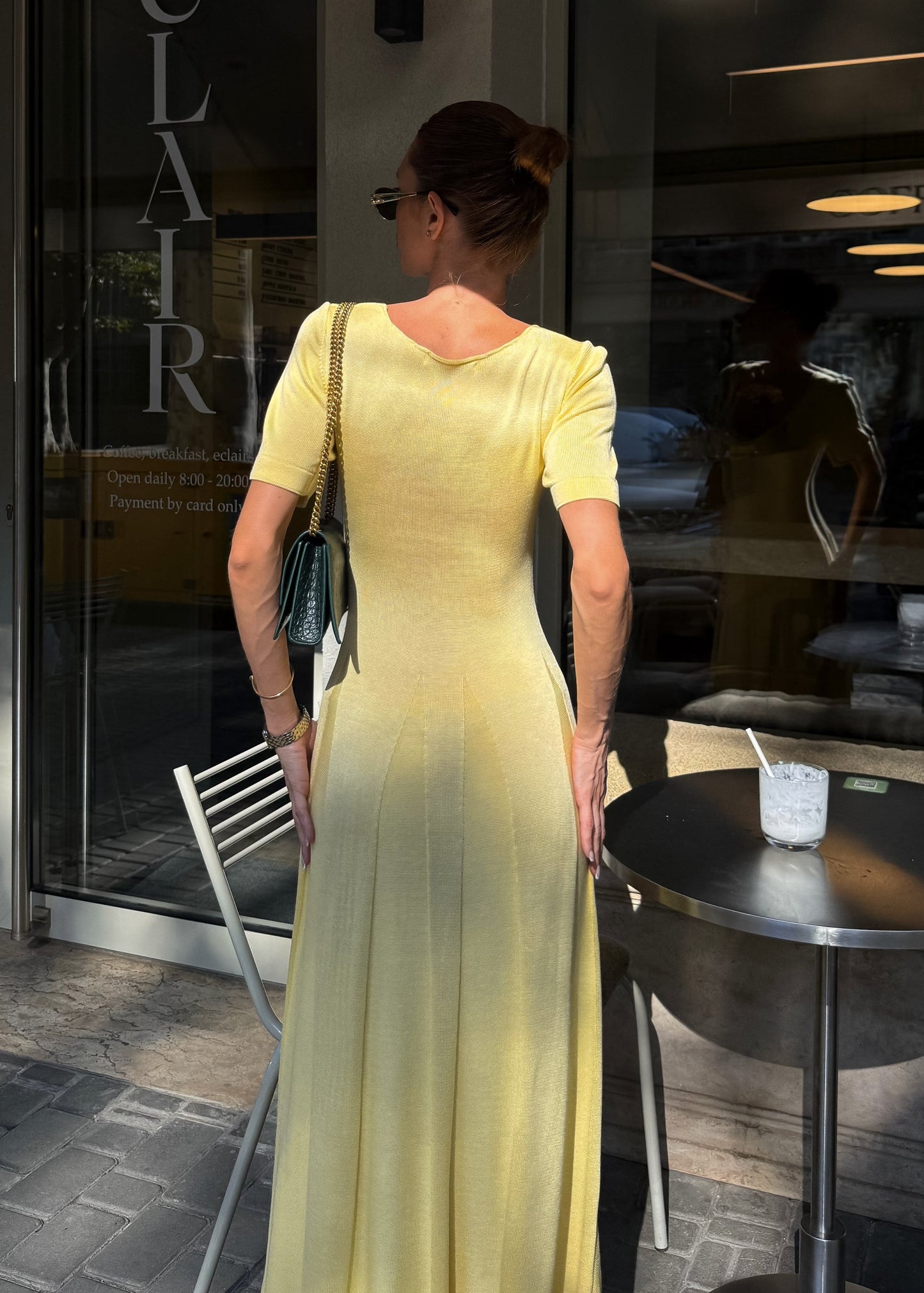 Трикотажна сукня максі з розрізом