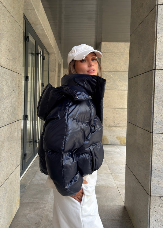 Вкорочений пуфер в темно-синьому кольорі