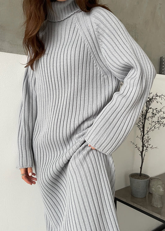 В’язана сукня міді