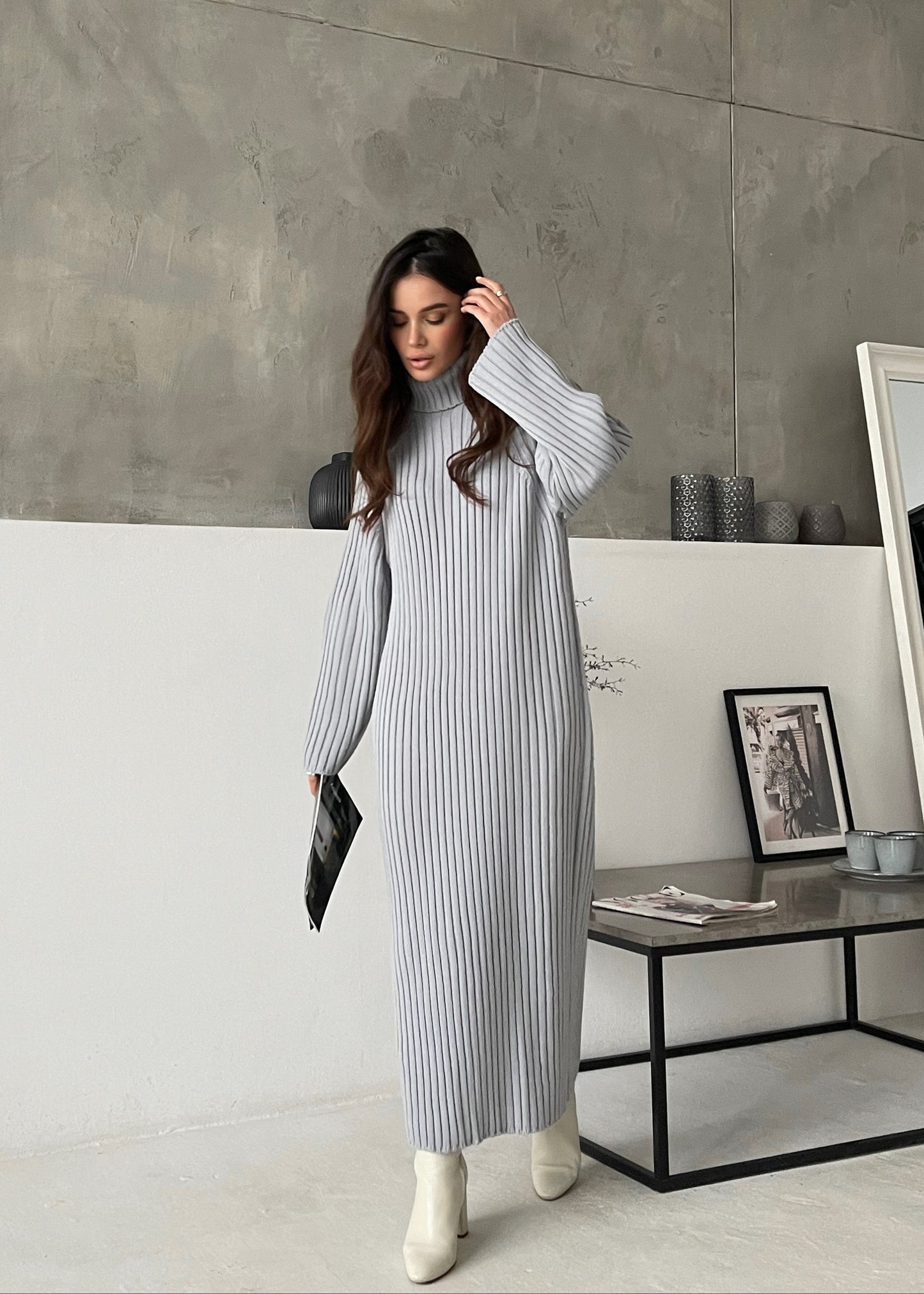 В’язана сукня міді