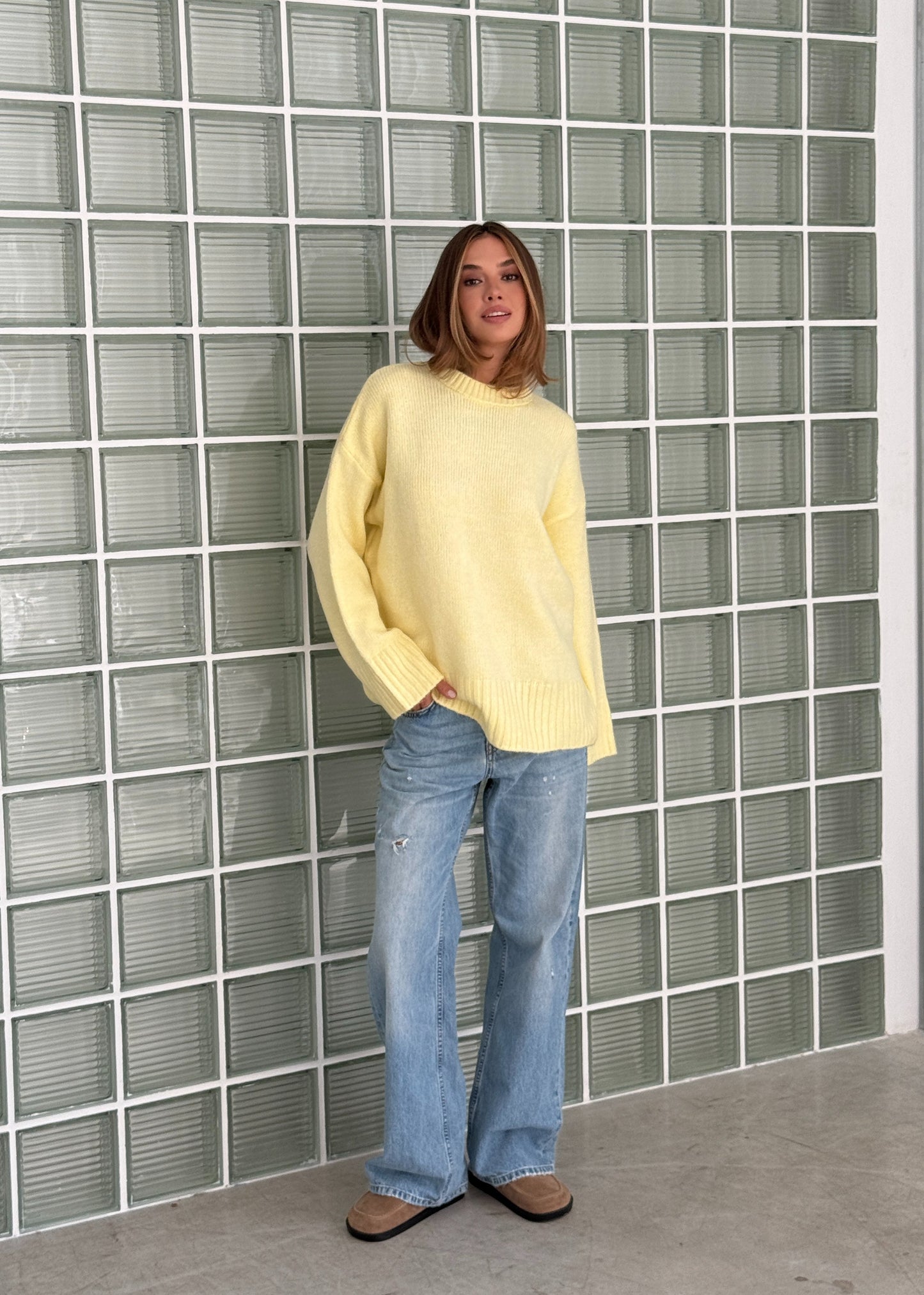 Вільний в'язаний светр