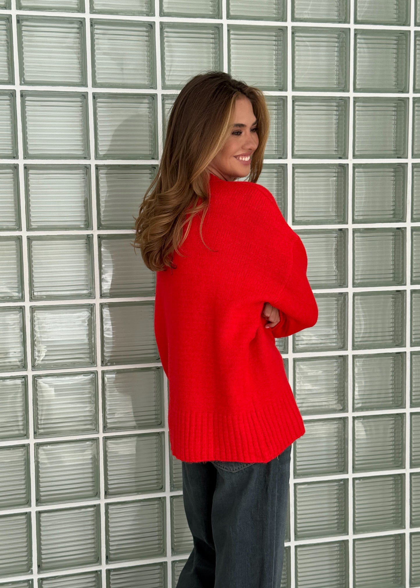 Вільний в'язаний светр