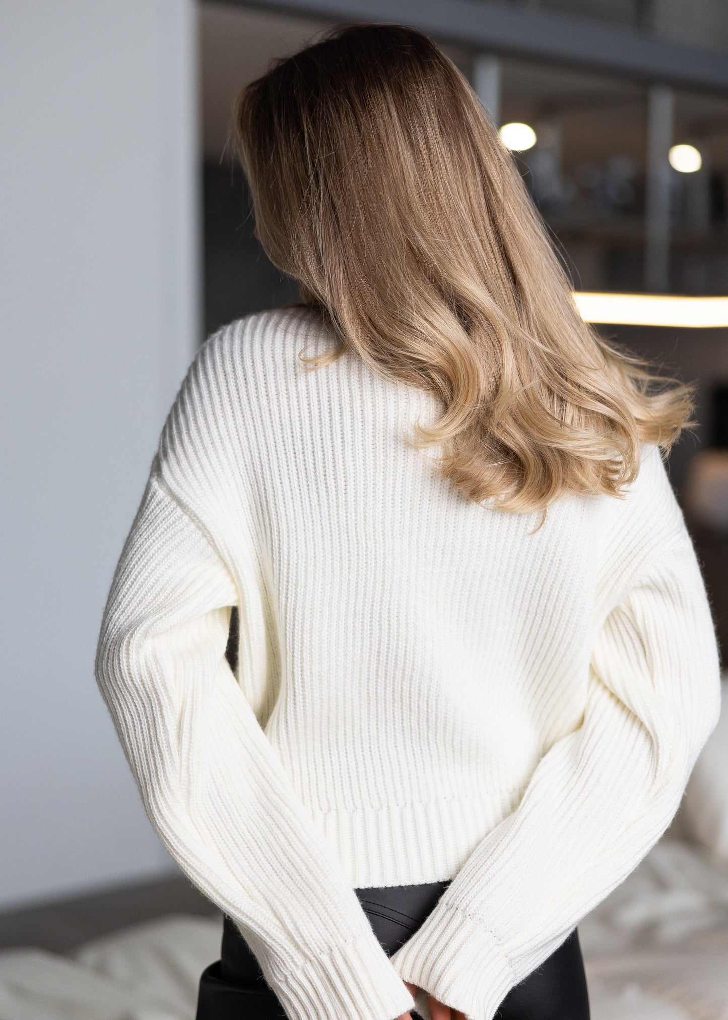 В'язана кофта з вовни