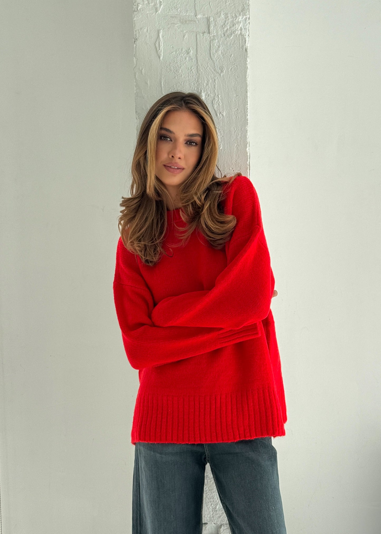 Вільний в'язаний светр