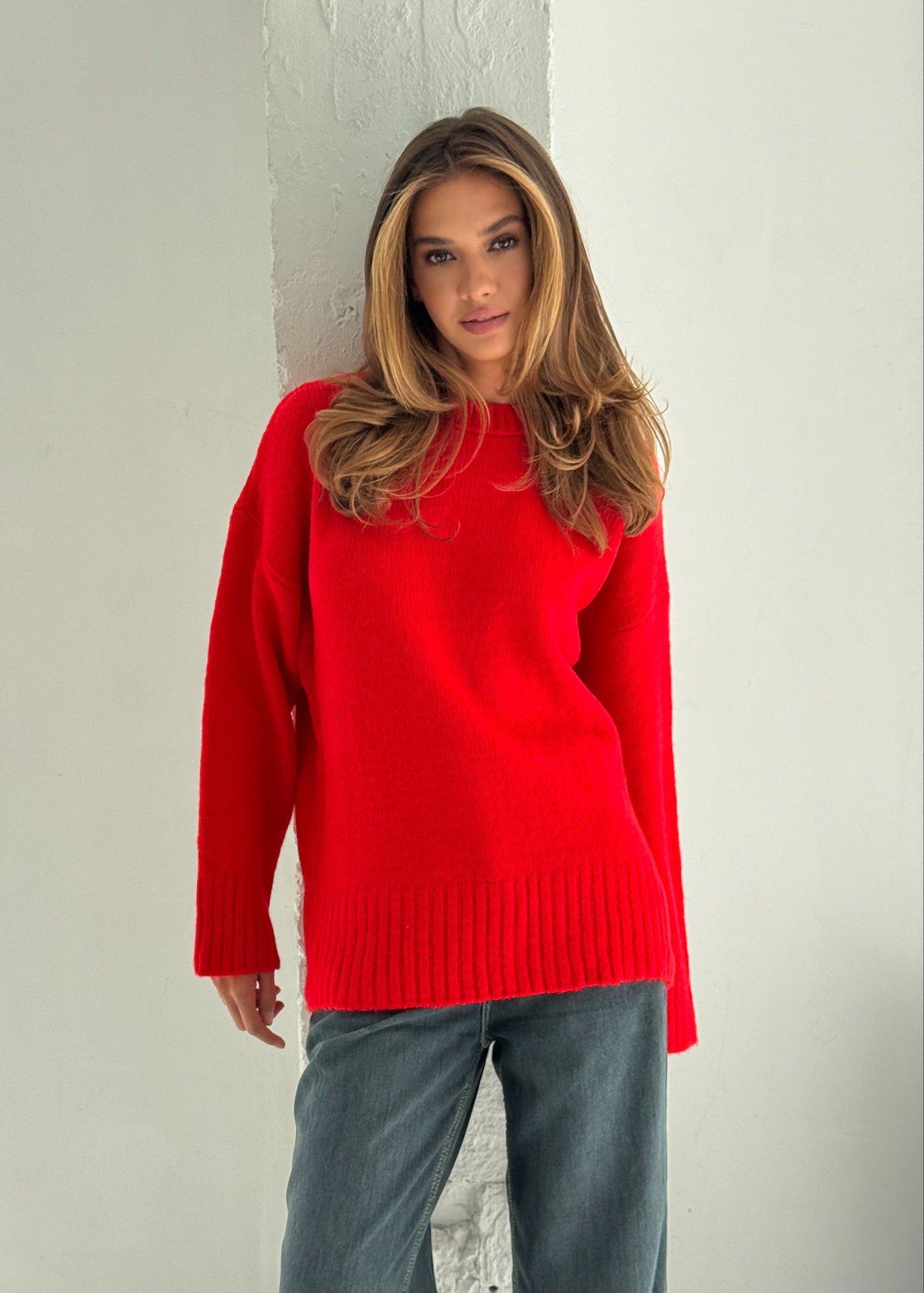 Вільний в'язаний светр