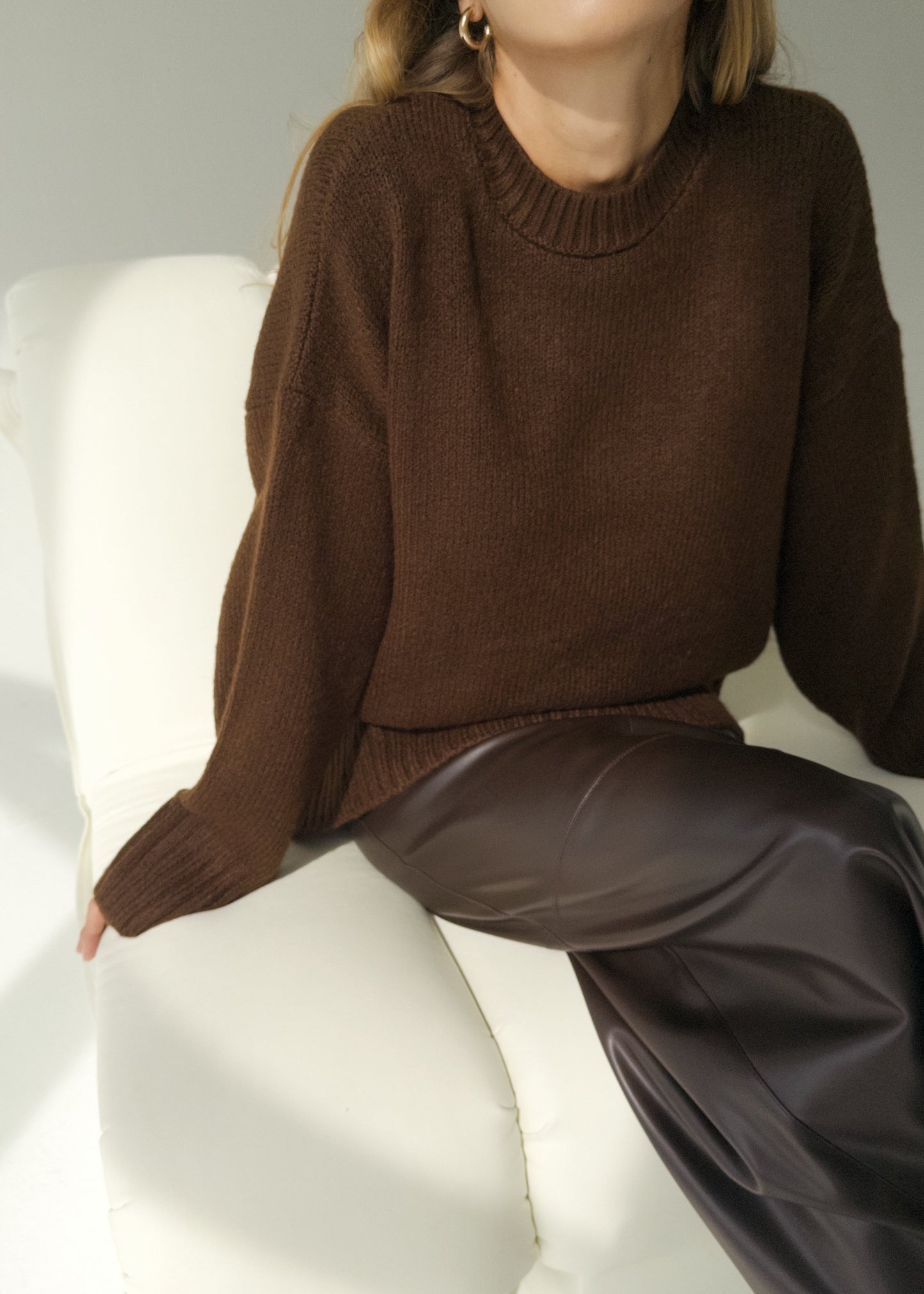 Вільний в'язаний светр