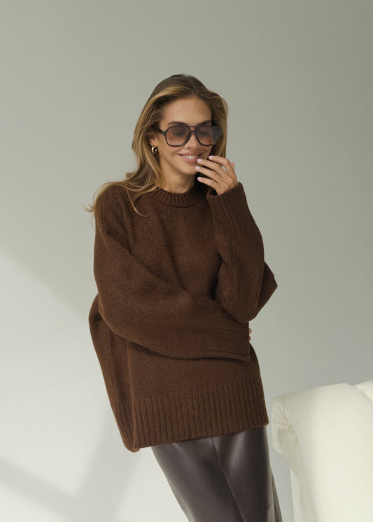 Вільний в'язаний светр