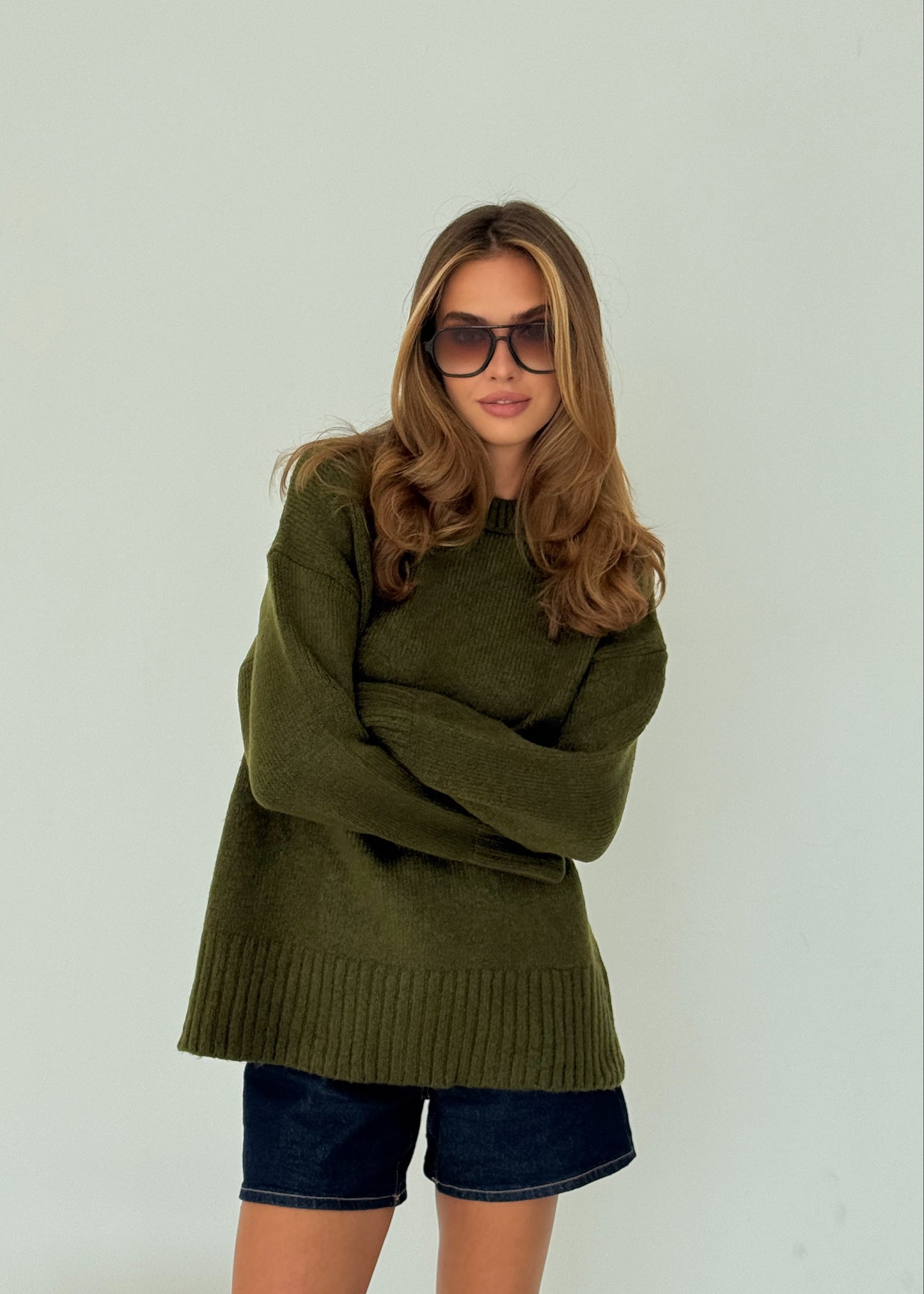 Вільний в'язаний светр