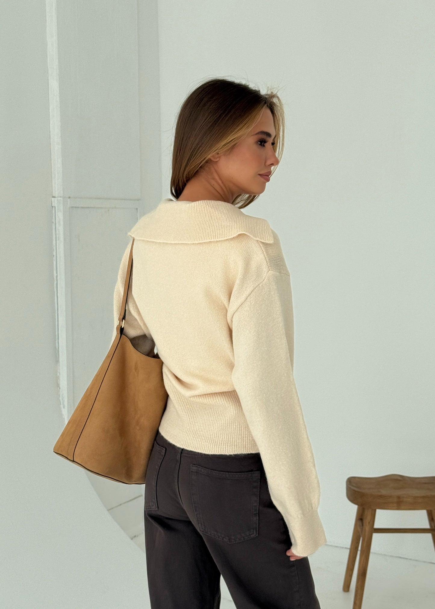 Светр з коміром поло