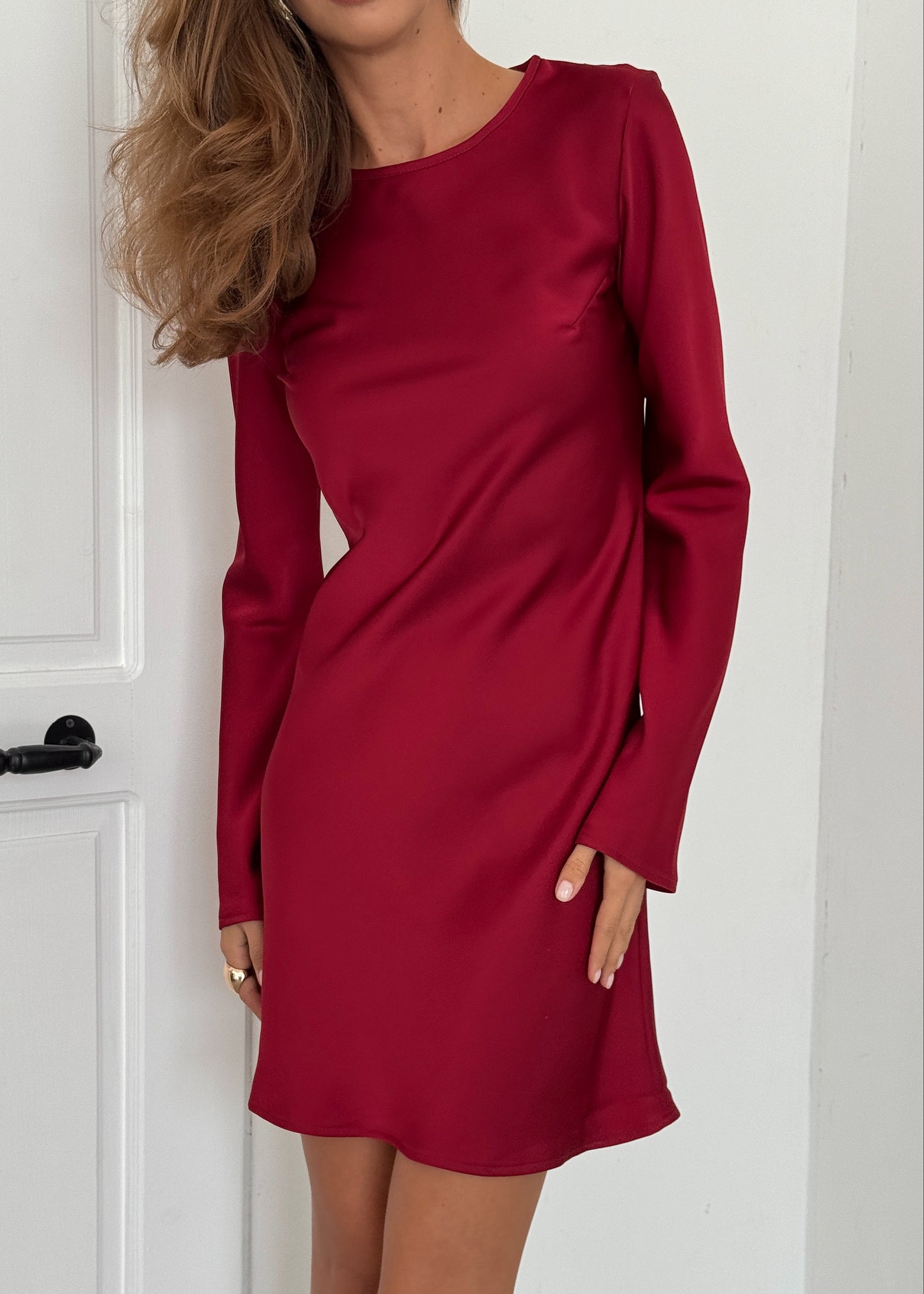 Атласна сукня міні