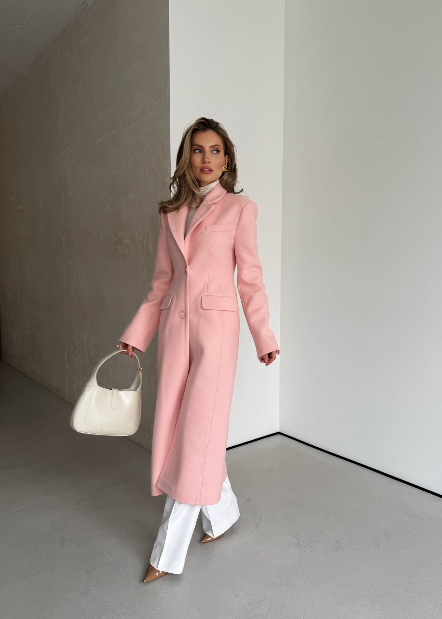 Силуетне пальто