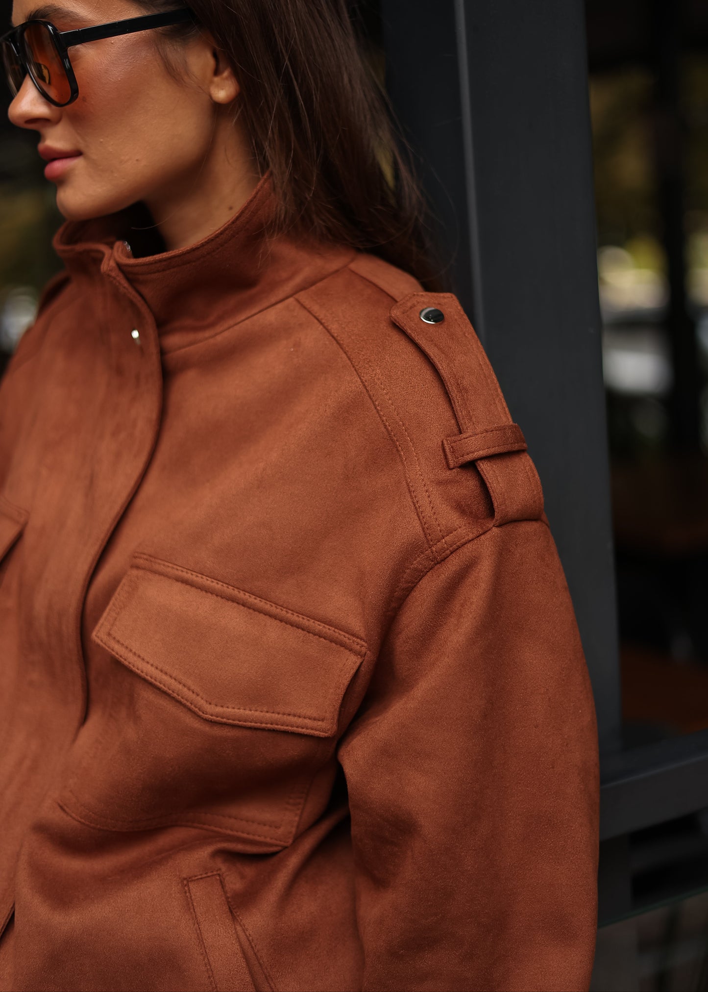 Замшевий бомбер