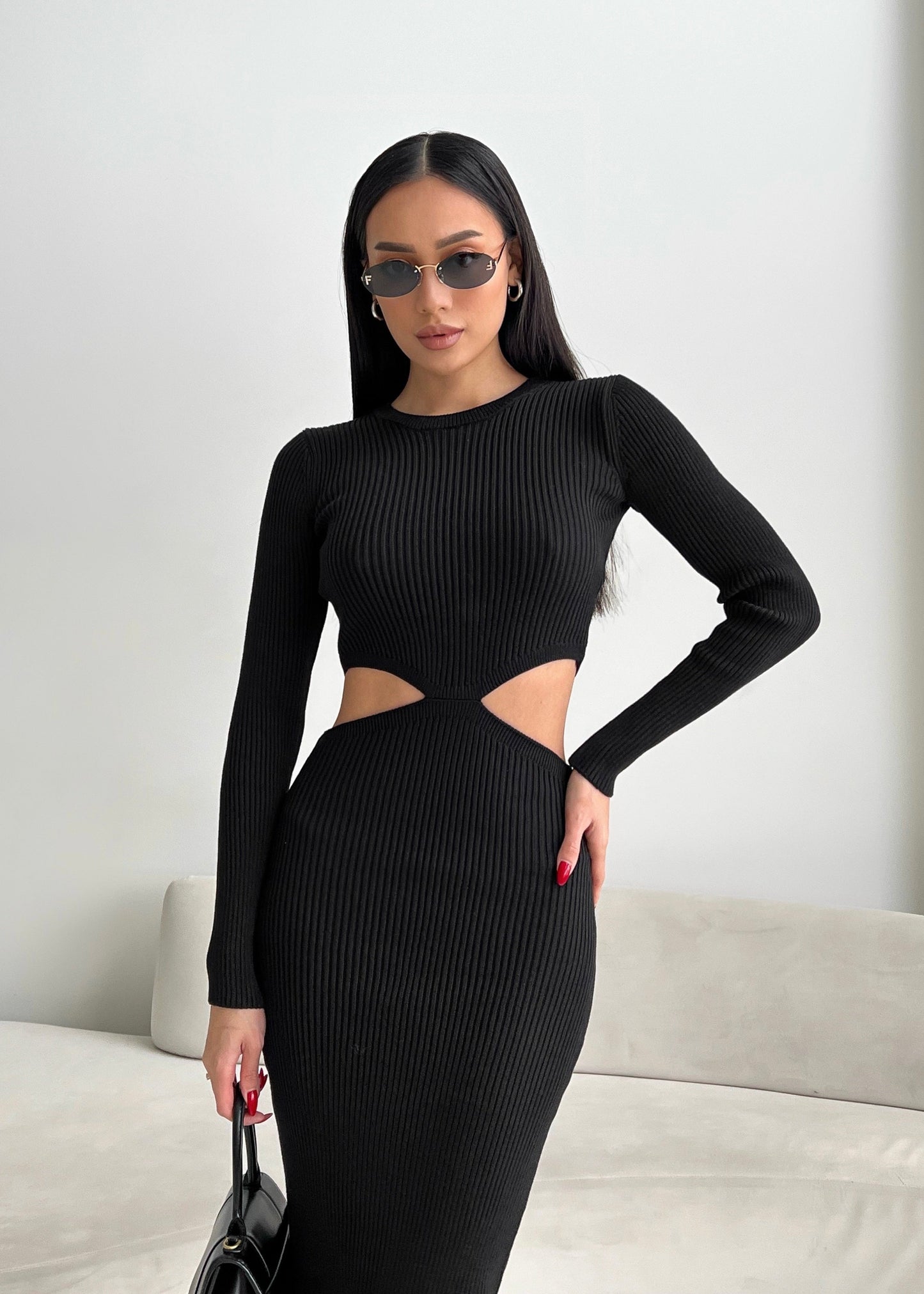 Трикотажна сукня міді