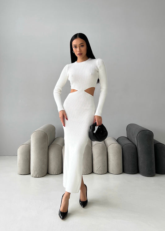 Трикотажна сукня міді