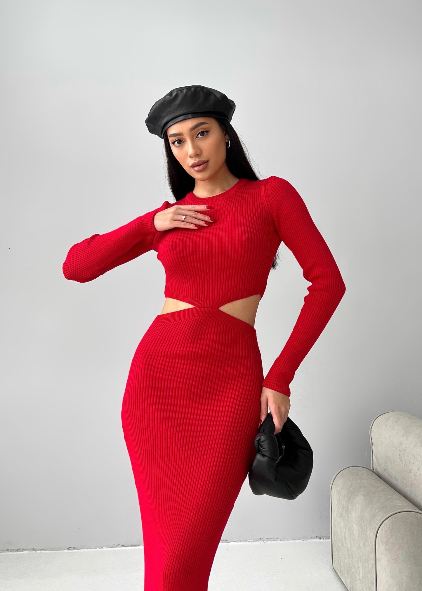 Трикотажна сукня міді