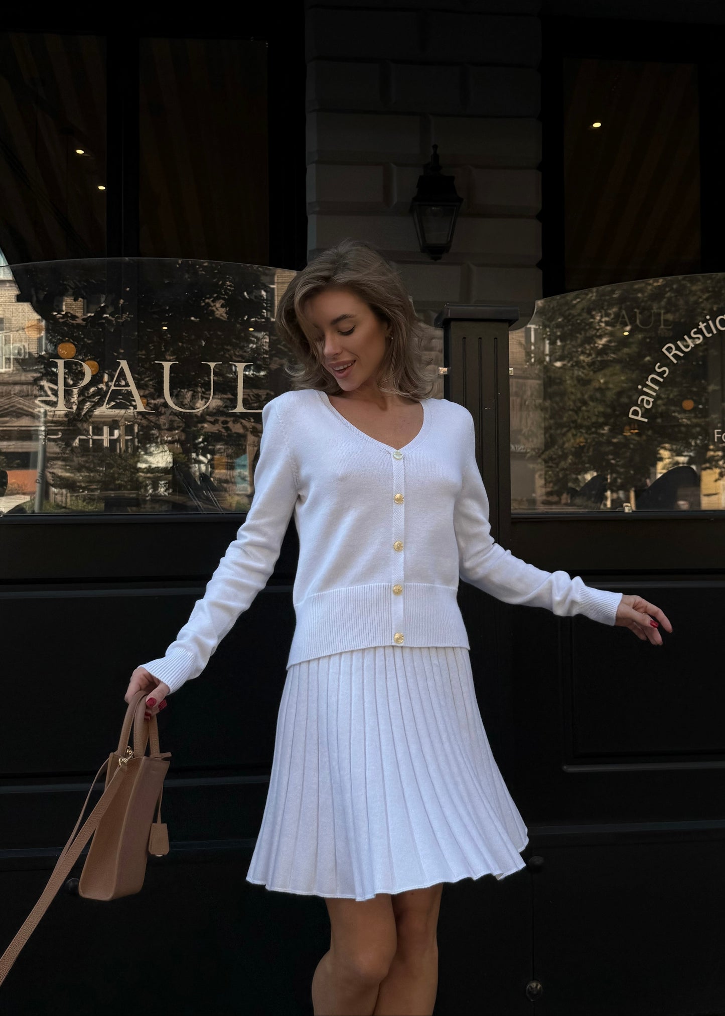 Трикотажний костюм зі спідницею