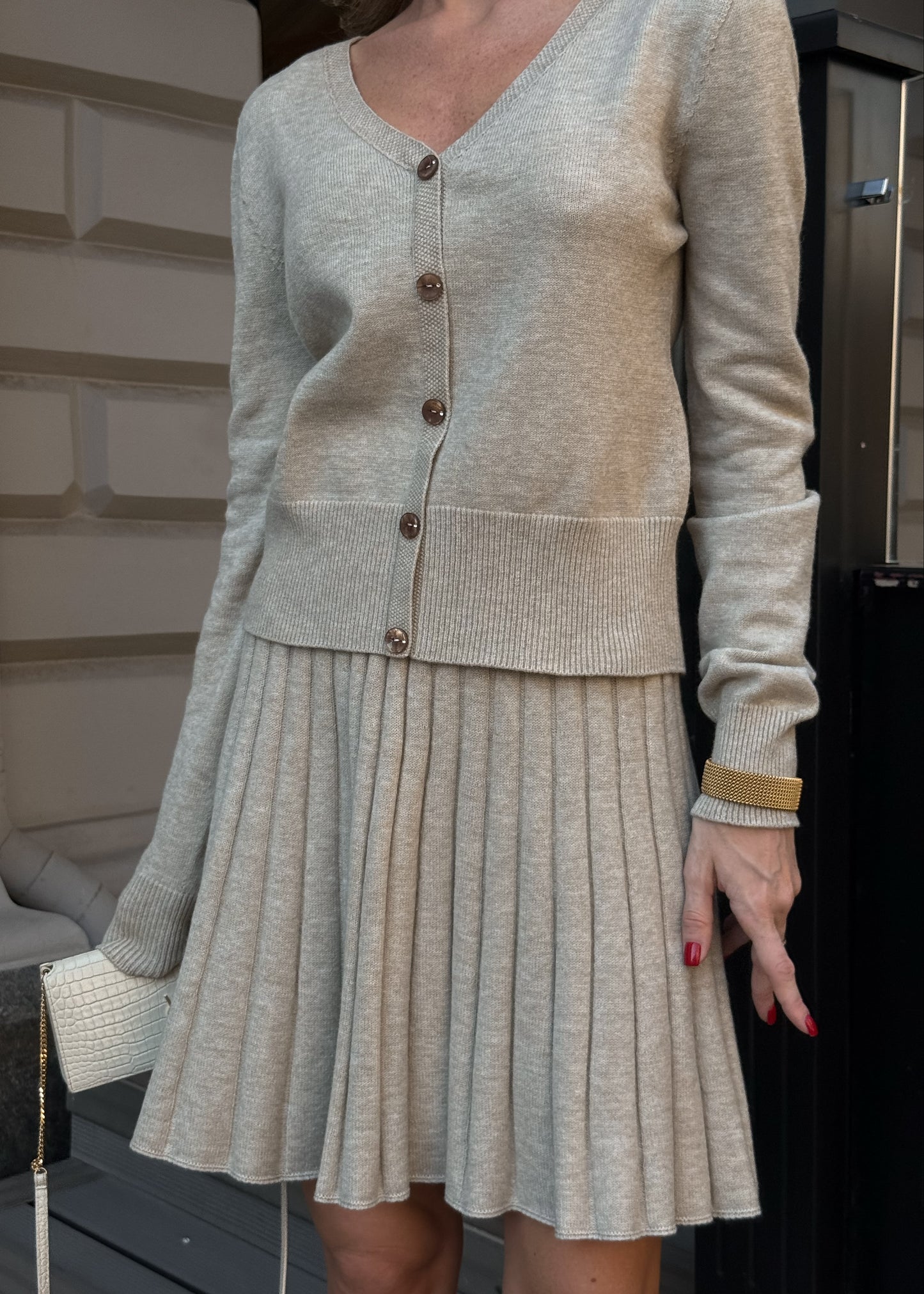 Трикотажний костюм зі спідницею