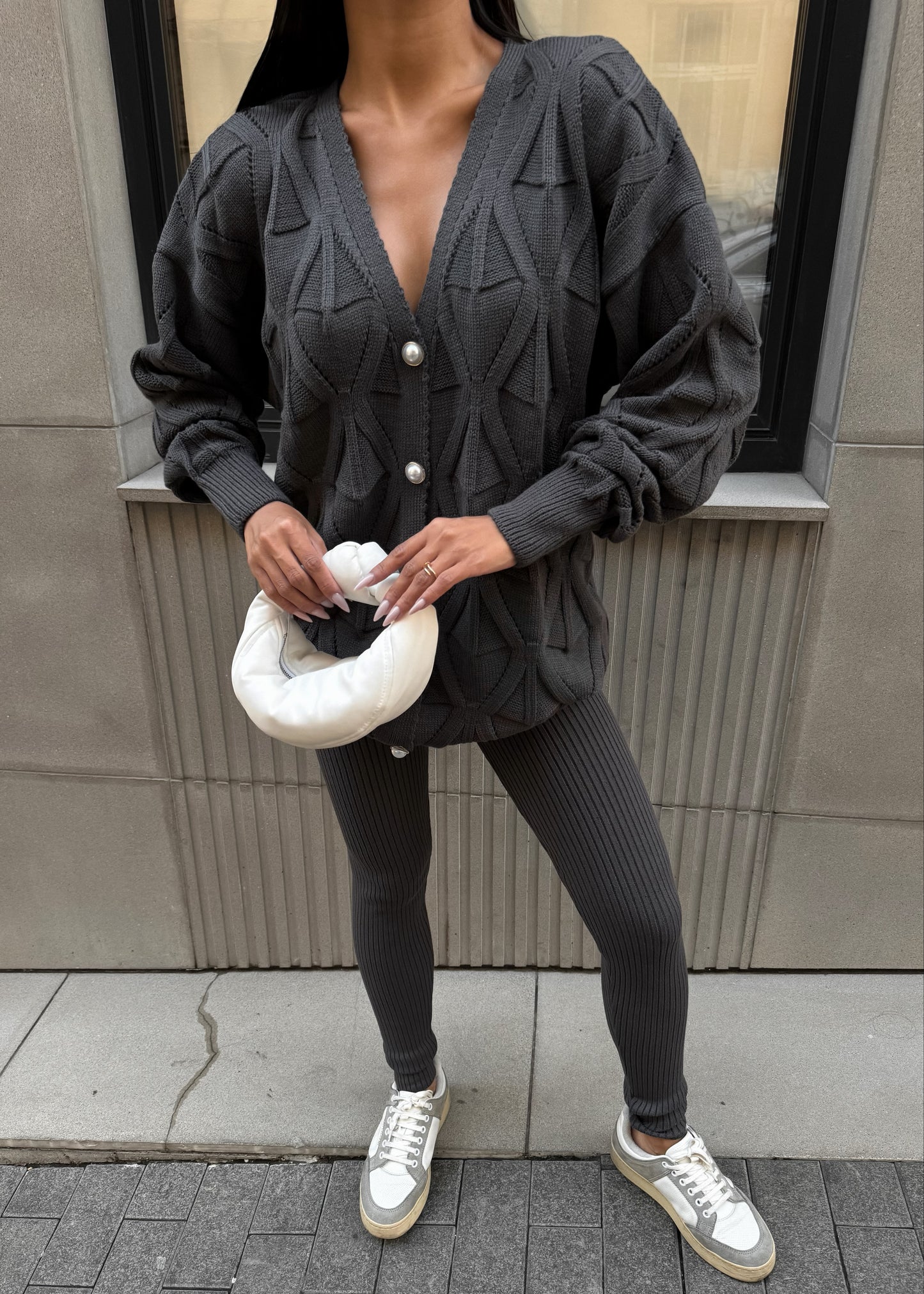 Кардиган фактурної в'язки