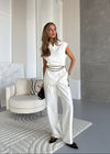 Cет з жилету та штанів в молочному кольорі