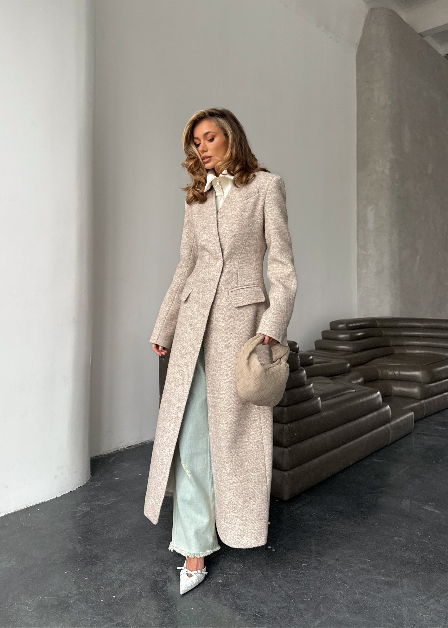 Зимове подовжене пальто