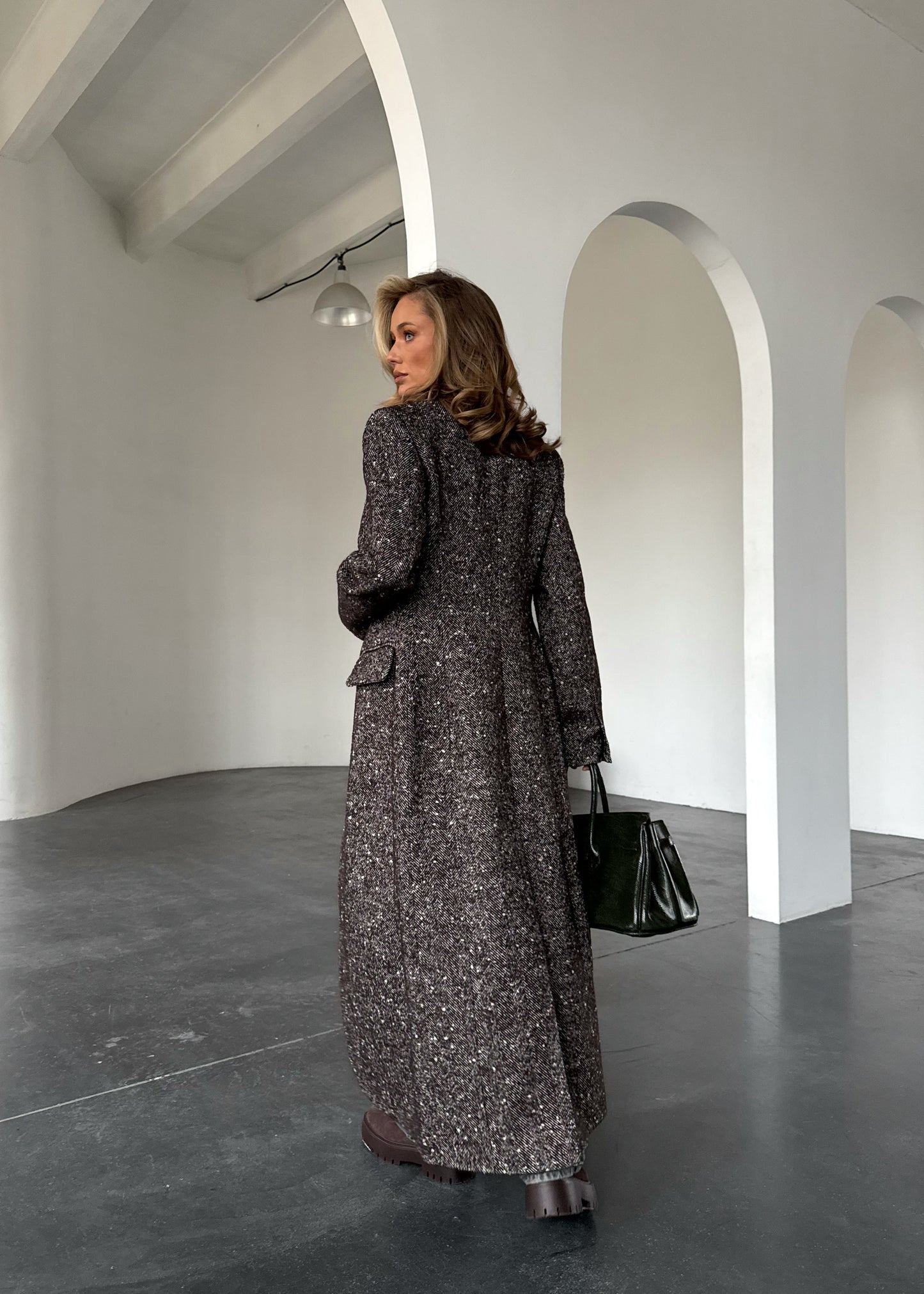 Зимове подовжене пальто